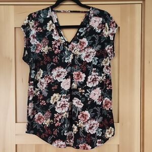Halogen Black Floral V-Neck Blouse